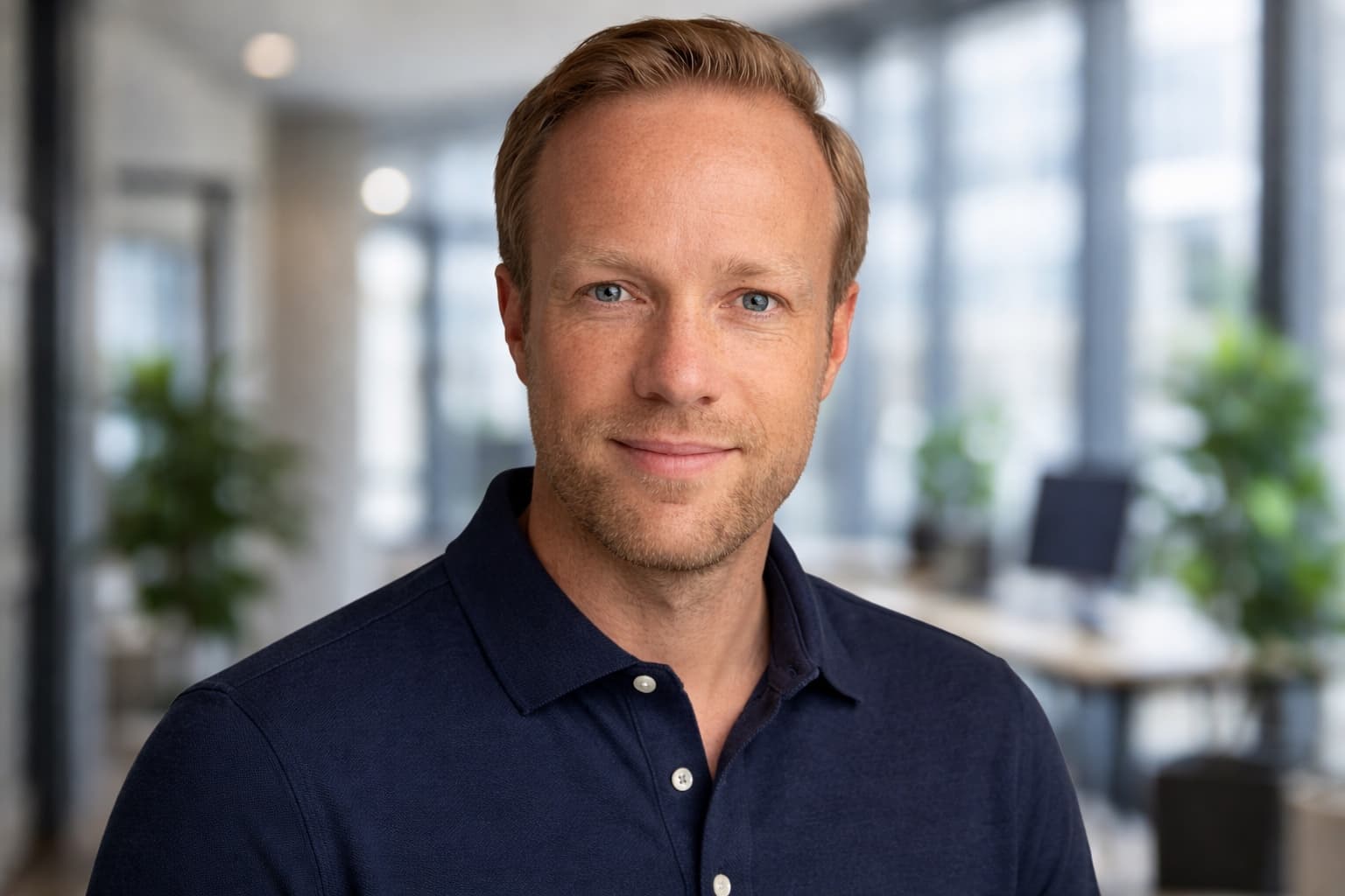 Portretfoto van Robin Vogels